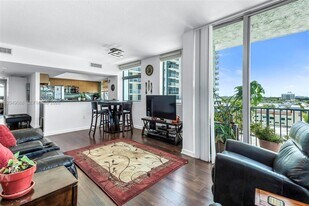 140 S Dixie Hwy in Hollywood, FL - Building Photo