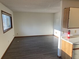 912 9th Ave SE, Unit 912