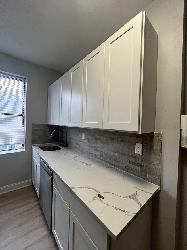 5307 Palisade Ave, Unit 52 in West New York, NJ - Foto de edificio - Building Photo