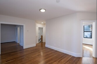 1680 Commonwealth Ave, Unit 2 in Boston, MA - Building Photo - Building Photo