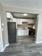 1004 N Sloan Ave-Unit -A in Compton, CA - Foto de edificio - Building Photo