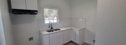 322 New Hampshire St in Houston, TX - Building Photo - Building Photo