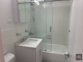 EAST 35 STREET in New York, NY - Building Photo - Building Photo