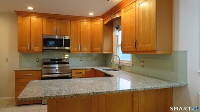 24 Congress St in Stamford, CT - Building Photo - Building Photo