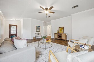 104 Lucky Clover Ln in Hutto, TX - Building Photo - Building Photo