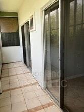 5372 4th St N in St. Petersburg, FL - Building Photo - Building Photo