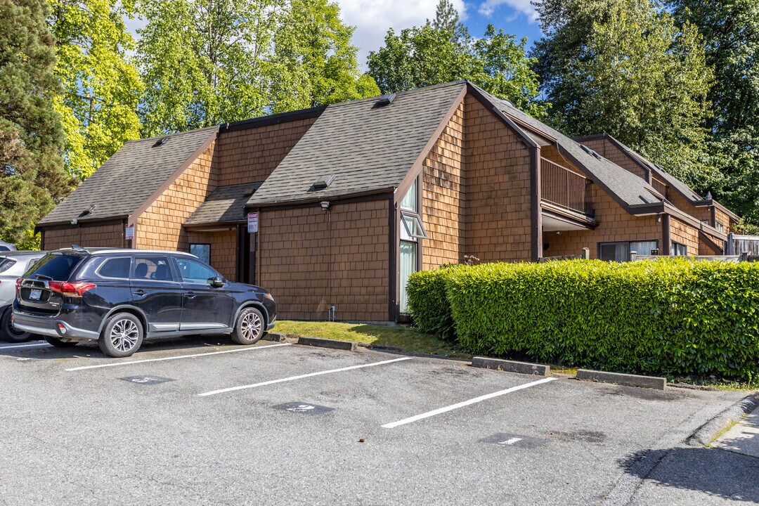 Moray Place in Port Moody, BC - Building Photo