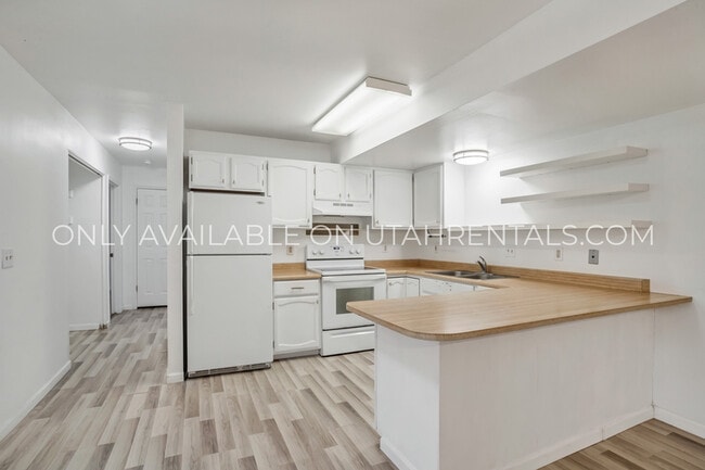 1639 Woodland Dr in Provo, UT - Building Photo - Building Photo