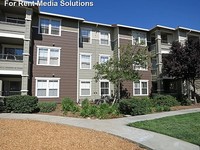 Alhambra at Mace Ranch in Davis, CA - Foto de edificio - Building Photo