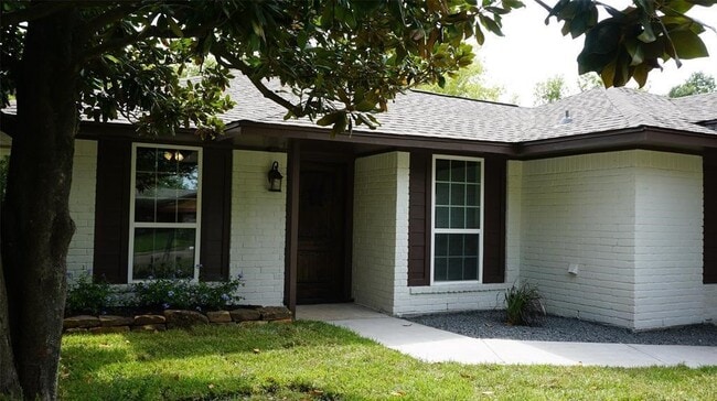 property at 4222 Cicada Ln