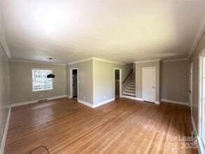 1127 Queensgate St in Gastonia, NC - Building Photo - Building Photo