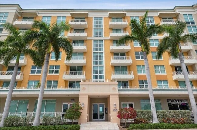 100 NE 6th St, Unit 506 in Boynton Beach, FL - Foto de edificio - Building Photo