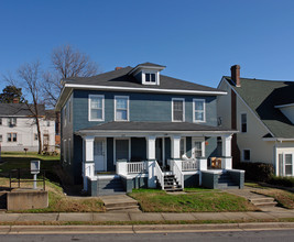 409 Edgeworth St in Greensboro, NC - Foto de edificio - Building Photo