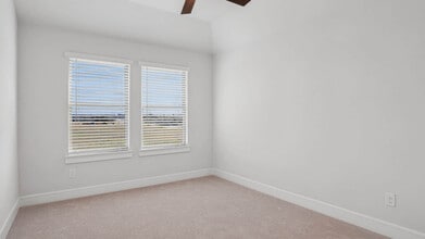 The Louise Townhomes in Arlington, TX - Building Photo - Building Photo