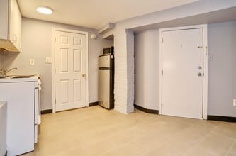 320 Jefferson St in Hoboken, NJ - Foto de edificio - Building Photo