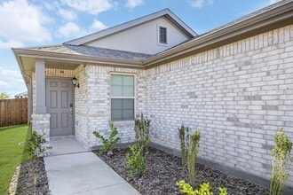 14120 Nullah St, Unit Lph 10 in Pilot Point, TX - Foto de edificio - Building Photo