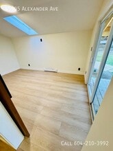 45905 Alexander Ave in Chilliwack, BC - Building Photo - Building Photo