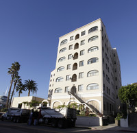 Castle Argyle Apartments in Los Angeles, CA - Foto de edificio - Building Photo