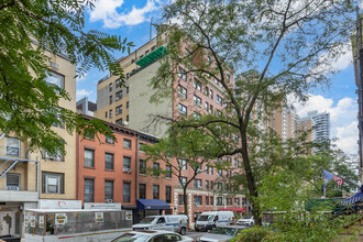 121 east 31st st in New York, NY - Building Photo - Primary Photo