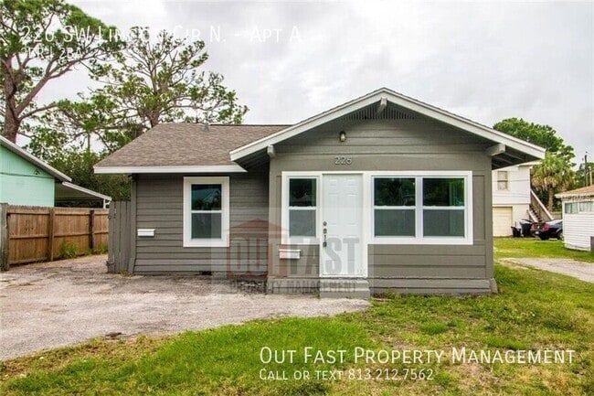 property at 226 SW Lincoln Cir N