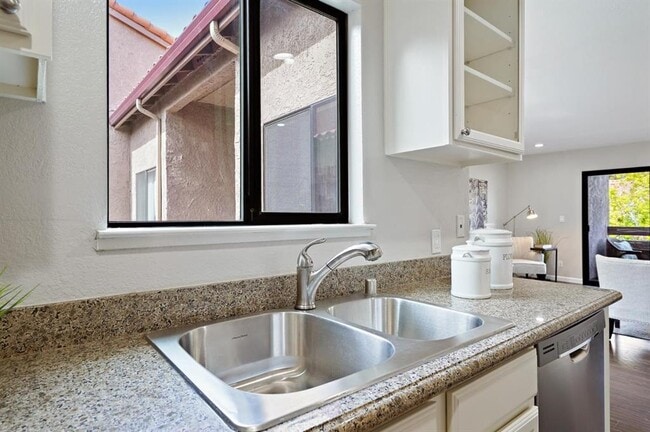 2250 Monroe St in Santa Clara, CA - Building Photo - Building Photo