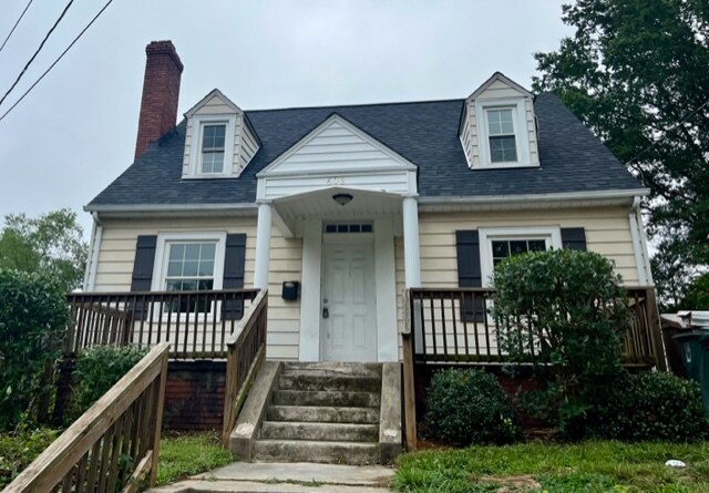 603 Mayflower Dr in Greensboro, NC - Foto de edificio