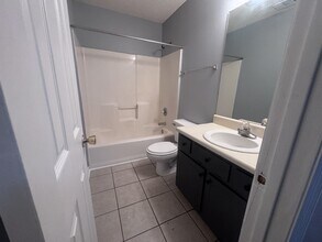 2313 Friar Tuck Ln in Albany, GA - Building Photo - Building Photo