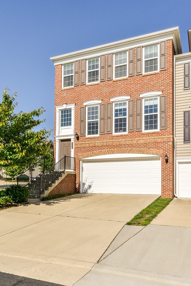 22270 Blackmar Terrace in Ashburn, VA - Building Photo - Building Photo