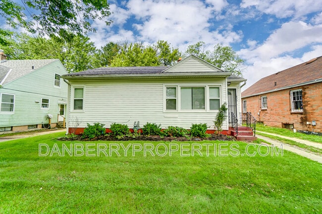 property at 833 Turner Ave