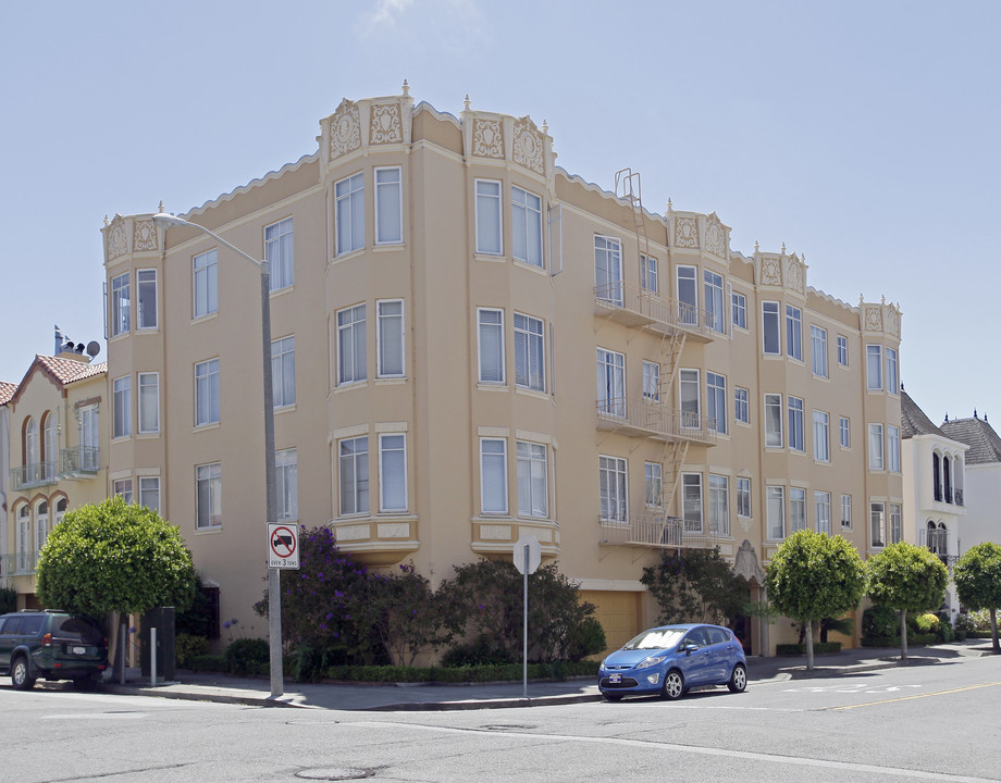 1601 Beach St in San Francisco, CA - Building Photo