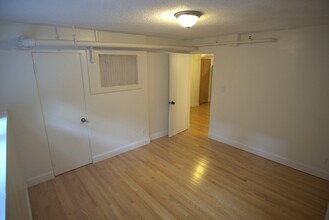 1408 Commonwealth Ave in Boston, MA - Foto de edificio - Building Photo