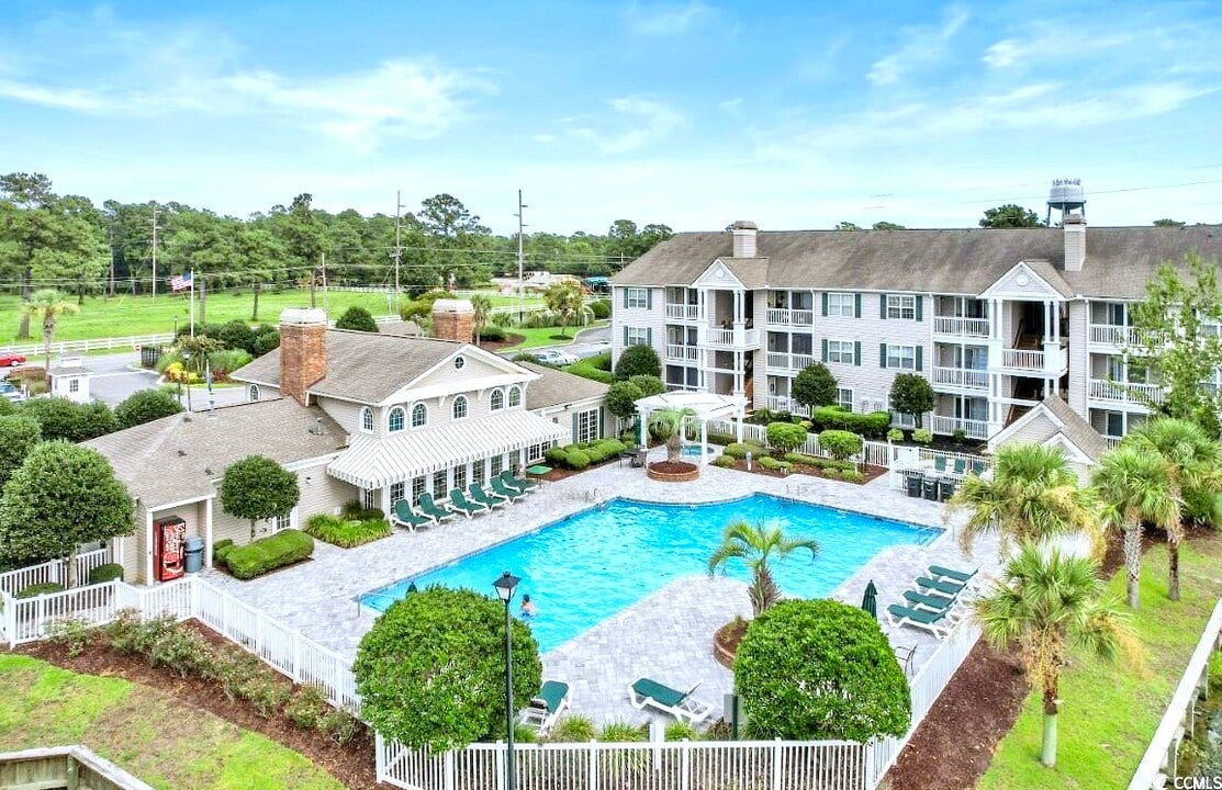 3735 Block House Way, Unit 135 in Myrtle Beach, SC - Foto de edificio