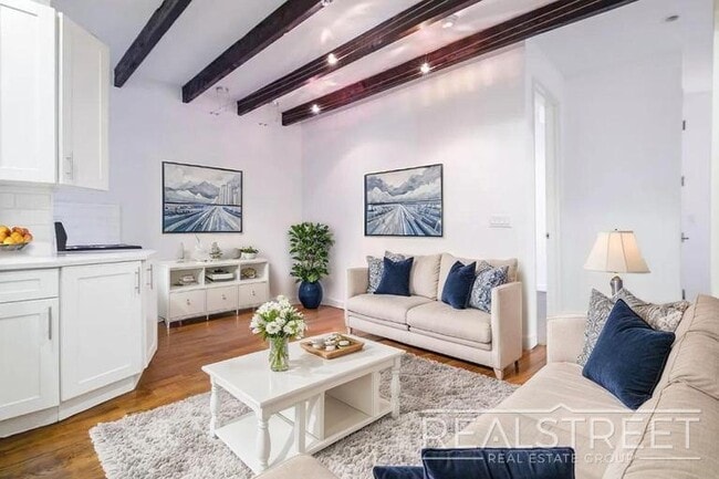 3 BED 1.5 Bath in Bed Stuy