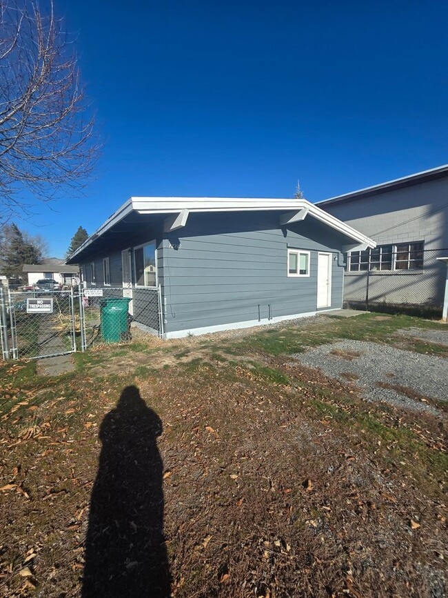 property at 2428 Union Ave