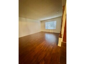 6434 N Ferger Ave in Fresno, CA - Building Photo - Building Photo