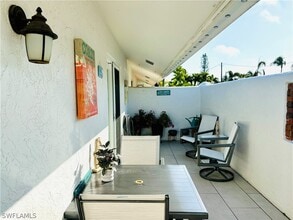 1435 Curlew Ave in Naples, FL - Building Photo - Building Photo