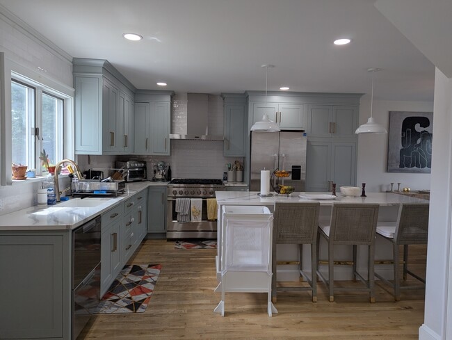 property at 18 Radcliffe Rd