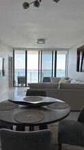 700 NE 24th St, Unit 2206 in Miami, FL - Foto de edificio - Building Photo