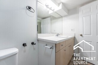 2835 W Medill Ave in Chicago, IL - Building Photo - Building Photo