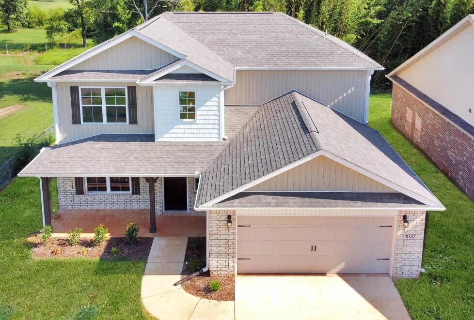 1037 Orvil Smith Rd in Harvest, AL - Building Photo