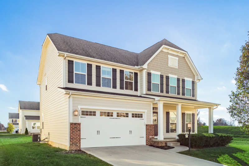 238 Ensigns Ln in Lewis Center, OH - Building Photo