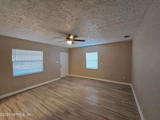 756 Ellis Rd S in Jacksonville, FL - Building Photo - Building Photo