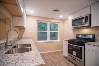 453 S Mashburn Ave in Fayetteville, AR - Building Photo - Building Photo