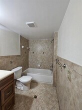 3720 N Pine Island Rd in Sunrise, FL - Building Photo - Building Photo
