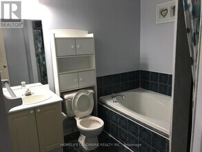 37 Sylwood Crescent in Vaughan, ON - Building Photo - Building Photo