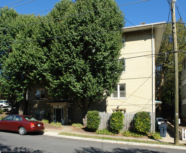 119 Highland Ave SW in Roanoke, VA - Foto de edificio - Building Photo