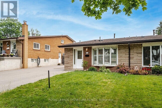 591 Turner Dr in Burlington, ON - Building Photo - Building Photo