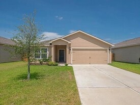 976 Lake View Cir W in Brookshire, TX - Building Photo