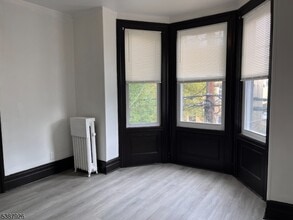 162 Parker St in Newark, NJ - Building Photo - Building Photo