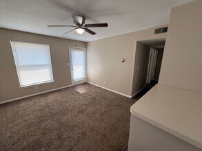 148 Orchid Ct in Louisville, KY - Building Photo - Building Photo